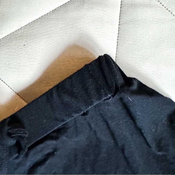 Kate Quinn • Bloomer - Picture 3 of 4